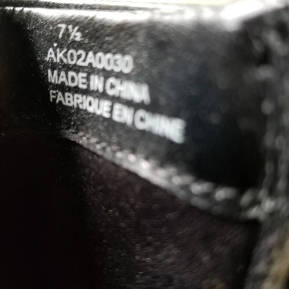 Boots - Picture 3 of 8